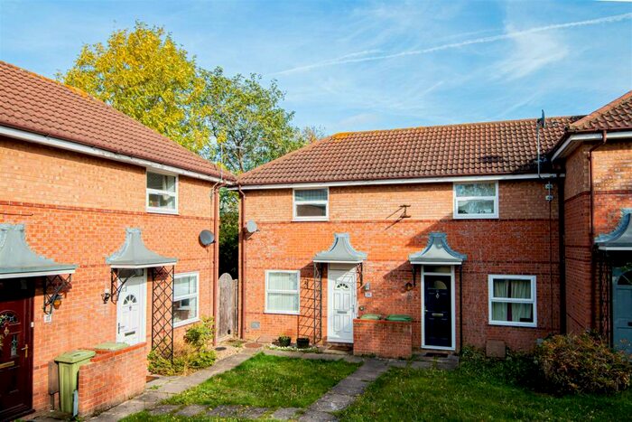 1 Bedroom End Of Terrace House To Rent In Newbridge Oval, Emerson Valley, MK4