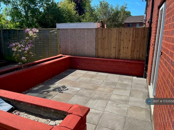 3 Bedroom End Of Terrace House To Rent In Cathcob Close, Cardiff, CF3