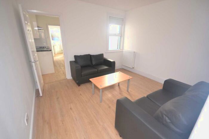 4 Bedroom Terraced House To Rent In Edgehill Street, Reading, RG1