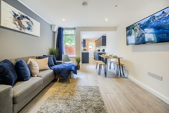 7 Bedroom Terraced House To Rent In Hen Lane, Coventry, West Midlands, CV6