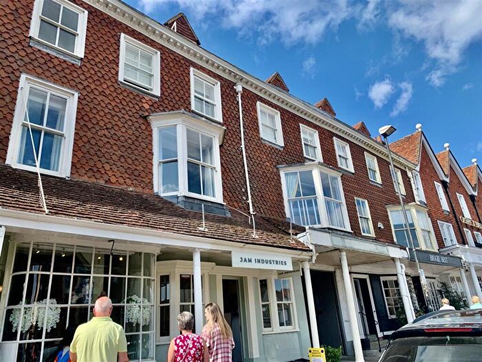 1 Bedroom Flat To Rent In High Street, Marlborough, SN8
