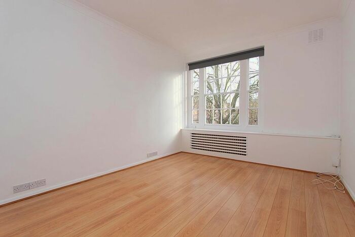 2 Bedroom Flat To Rent In Nevern Square, London, SW5