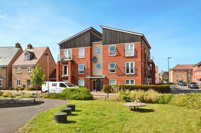2 Bedroom Apartment For Sale In Rutherford Way, Biggleswade, SG18