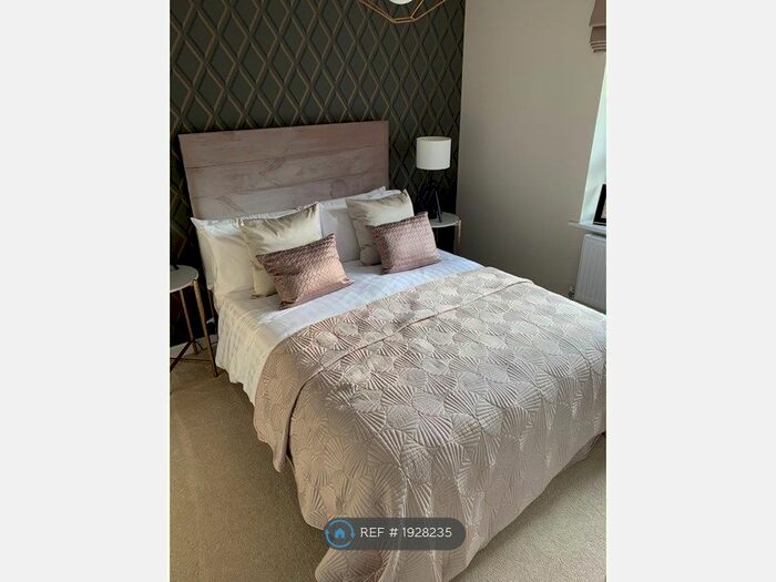 4 Bedroom Detached House To Rent In Folkestone Road, Southport, PR8