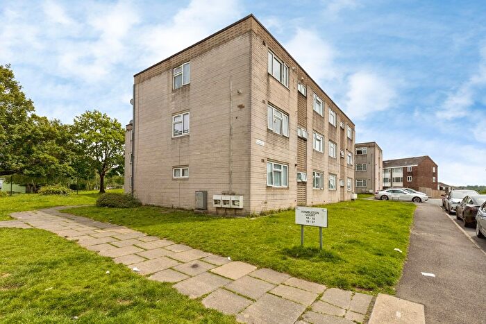 1 Bedroom Flat For Sale In Hambleton Hill, Crawley, West Sussex, RH11