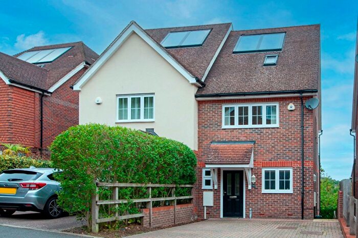 4 Bedroom Semi-Detached House For Sale In Tupwood Gardens, Caterham, CR3