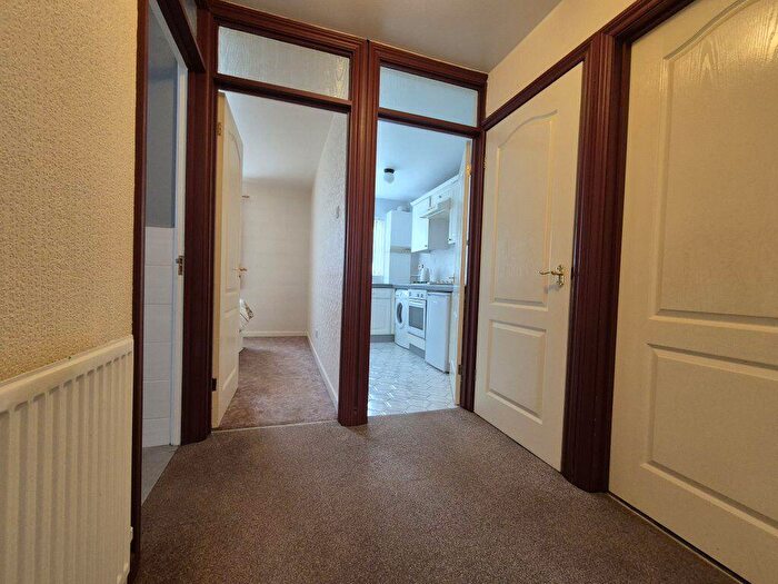 1 Bedroom Flat To Rent In Dubarry Avenue, Kingswinford, DY6