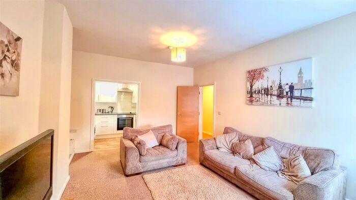 2 Bedroom Flat To Rent In High Street, Clay Cross, Chesterfield, Derbyshire, S45