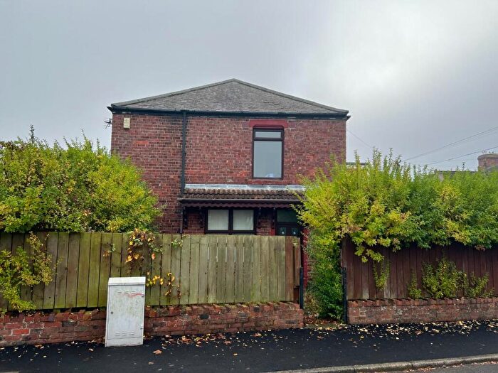 3 Bedroom End Of Terrace House For Sale In Waterloo Terrace, Shildon, DL4