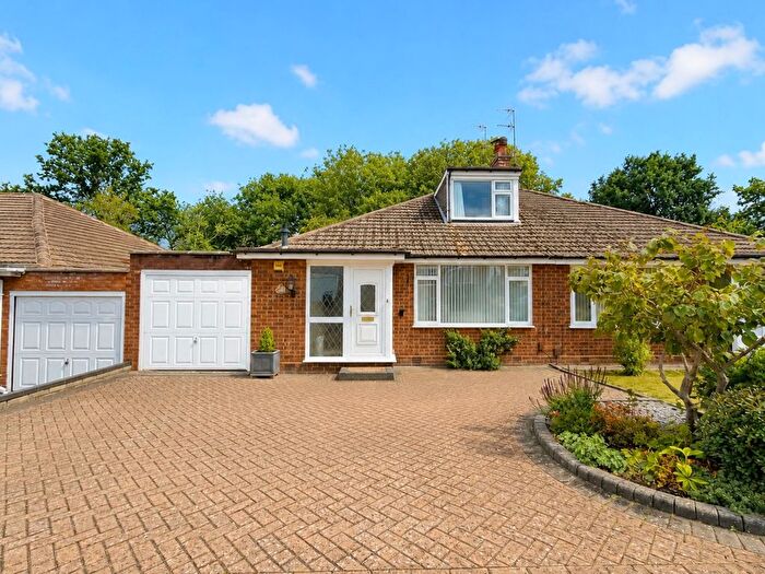 4 Bedroom Semi Detached House For Sale In Arden Road, Hollywood, B47