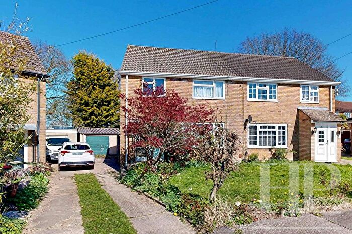 3 Bedroom Semi-Detached House For Sale In Penn Close, Crawley, RH11