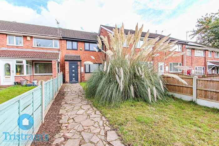3 Bedroom Terraced House To Rent In Glenorchy Crescent, Nottingham, NG5
