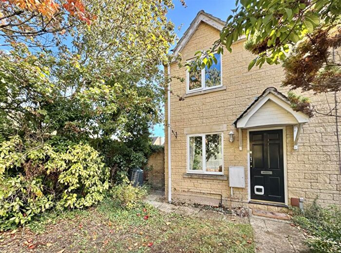2 Bedroom End Of Terrace House For Sale In Drift Way, Cirencester, GL7