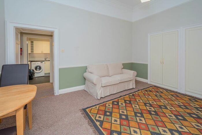 Studio To Rent In Rivers Street, Bath, BA1