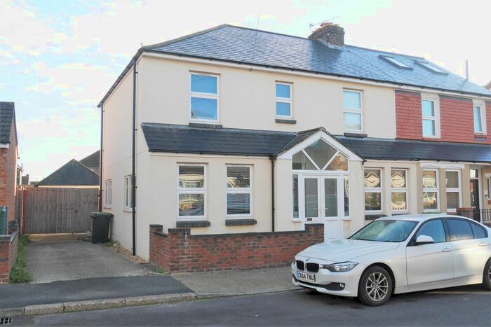 4 Bedroom Semi-Detached House To Rent In Waverley Road, Drayton, Portsmouth PO6