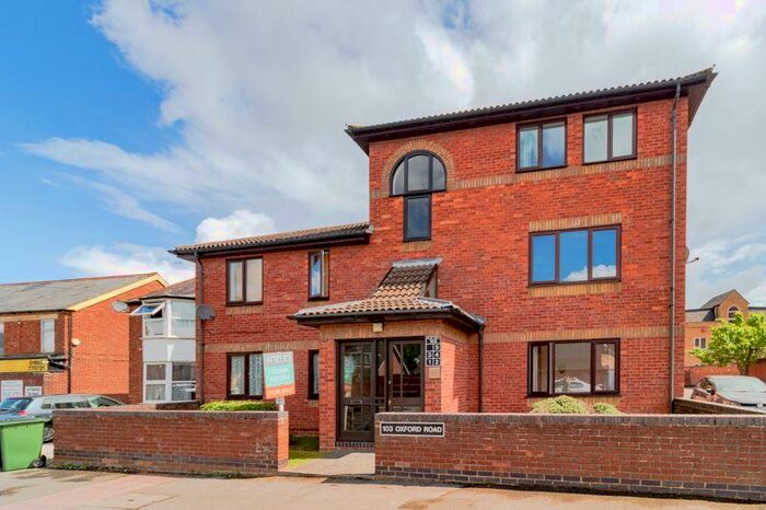 2 Bedroom Apartment To Rent In Oxford Road, Cowley, OX4