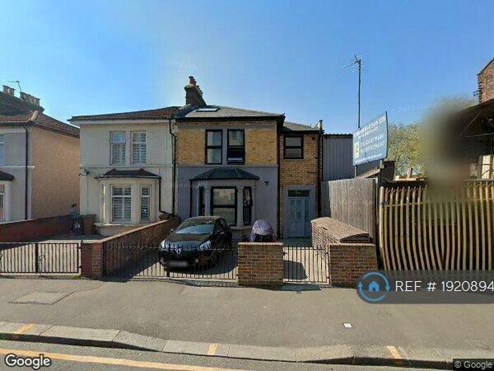 1 Bedroom Flat To Rent In High Road Leyton, London, E10