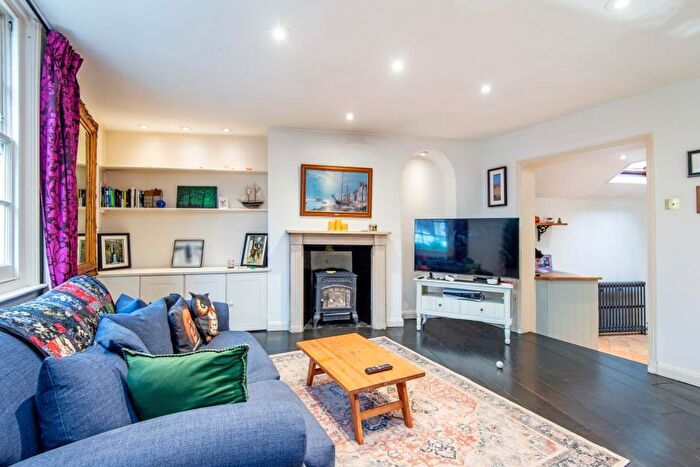 2 Bedroom Terraced House To Rent In Elm Row, Hampstead, NW3