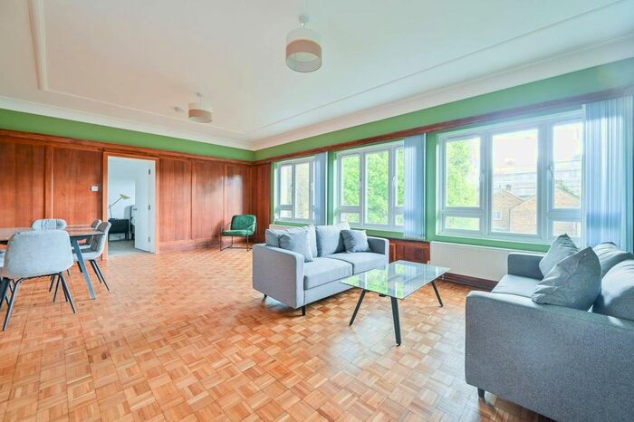 3 Bedroom Flat To Rent In Great Dover Street, Elephant And Castle, London, SE1