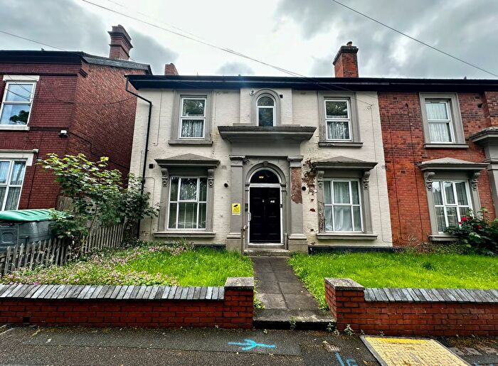 1 Bedroom Flat To Rent In South Road, Smethwick, B67