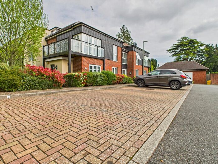 2 Bedroom Flat To Rent In Old Barn Mews, Rooksdown, Basingstoke, RG24