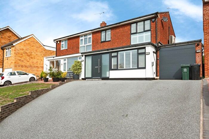 4 Bedroom Semi Detached House For Sale In Northdown Road, Longfield, DA3