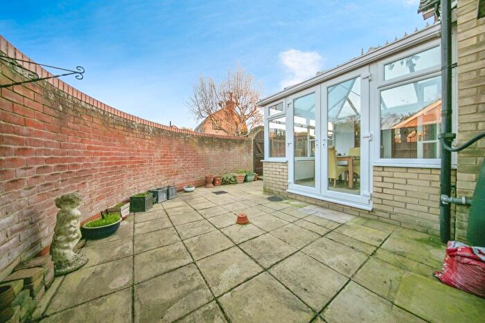 2 Bedroom End Of Terrace House For Sale In Meadow Lane, Sudbury, CO10