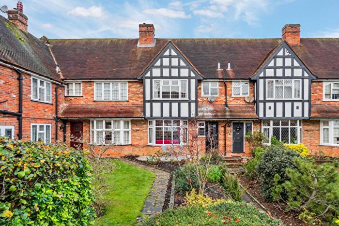 2 Bedroom Terraced House For Sale In Wayside Court, Chesham Road, Amersham, HP6