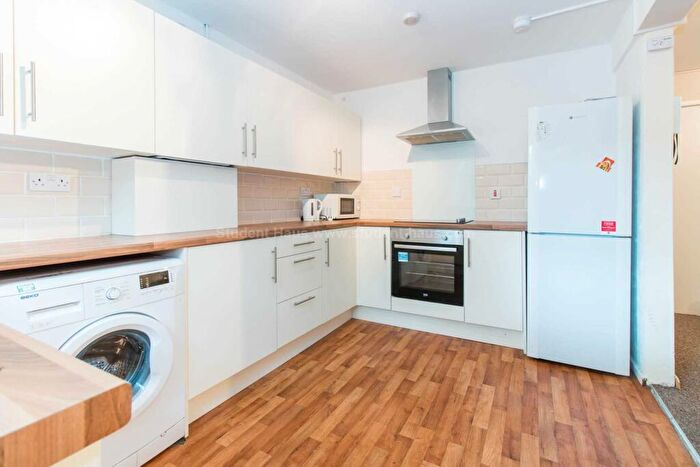 5 Bedroom House To Rent In Mildred Street, Salford, M7