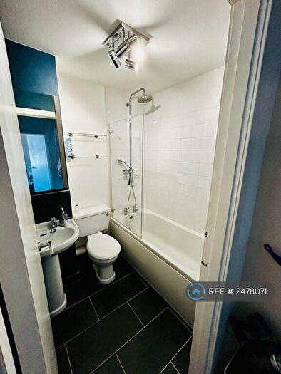1 Bedroom Flat To Rent In Glasgow, Glasgow, G3