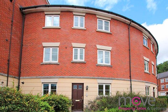 4 Bedroom Terraced House To Rent In Brookbank Close, Cheltenham, GL50