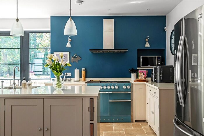 6 Bedroom Detached House For Sale In Walton On Thames, Surrey, KT12