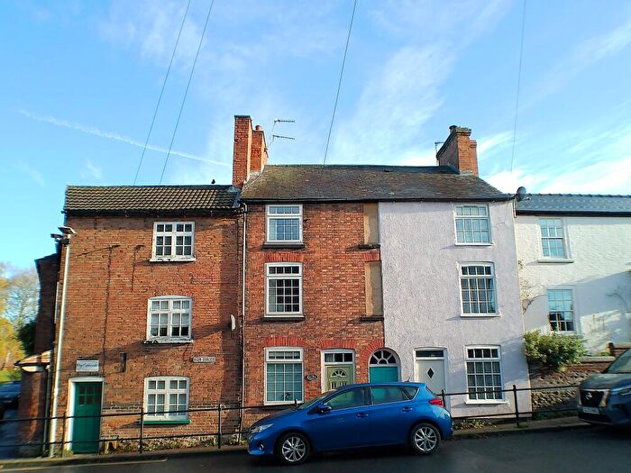 2 Bedroom Cottage To Rent In Main Street, East Bridgford, NG13