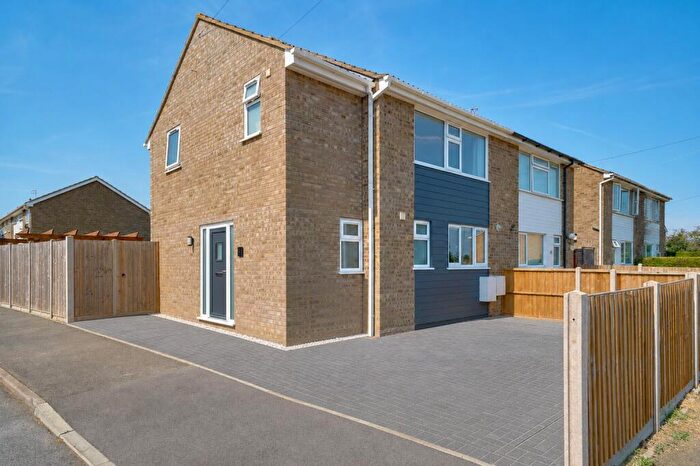 3 Bedroom Semi-Detached House For Sale In Shakespeare Road, St. Ives, Cambridgeshire, PE27