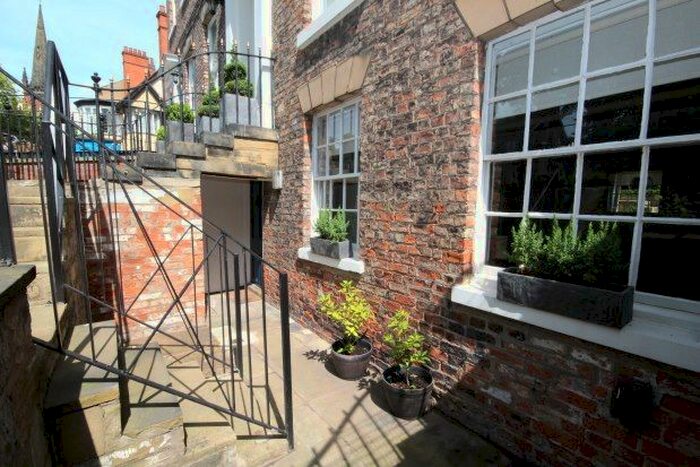 1 Bedroom Flat To Rent In 30 Clifton, York YO30