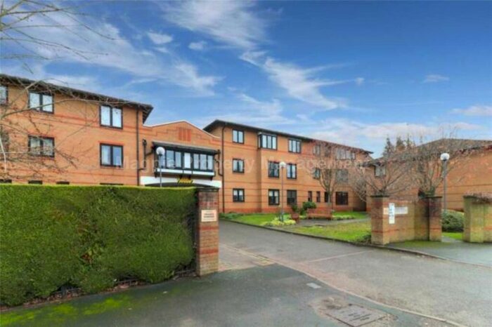 2 Bedroom Flat To Rent In River Terrace, Kings Langley, WD4