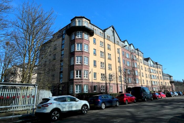 2 Bedroom Flat To Rent In Crow Road, Glasgow, G11