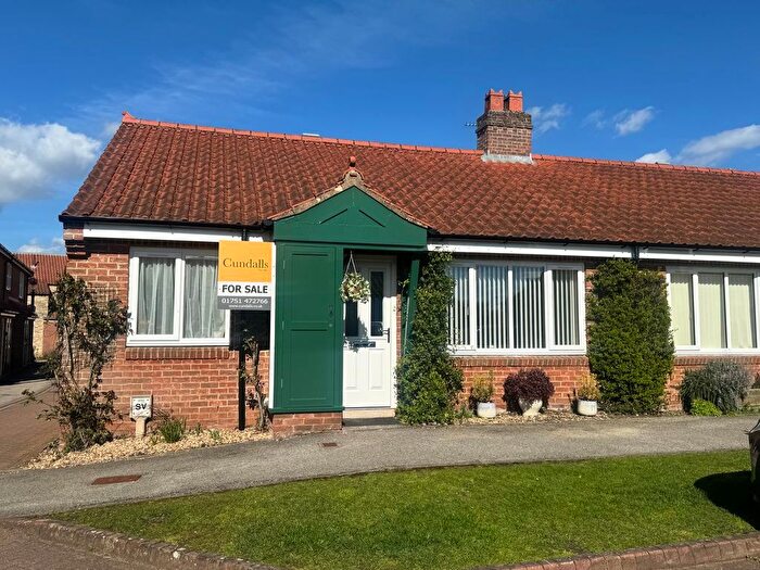 2 Bedroom Semi-Detached Bungalow For Sale In Willow Court, Pickering, YO18