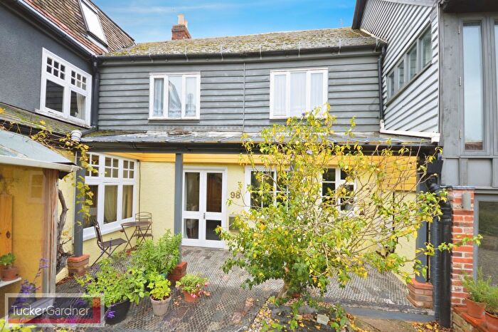 2 Bedroom Property To Rent In High Street, Cambridge, CB21