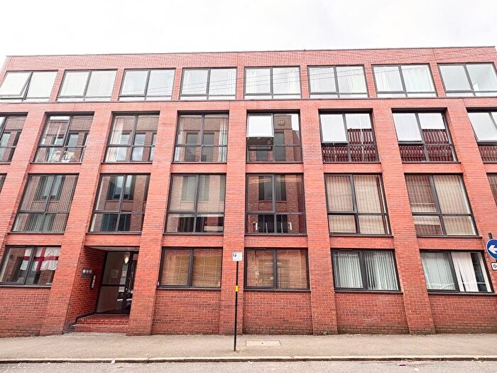 1 Bedroom Apartment To Rent In George Street, Birmingham, B3