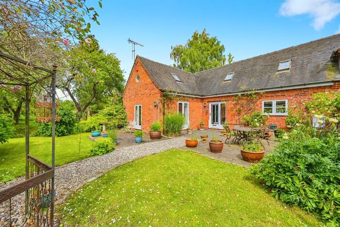 3 Bedroom Barn Conversion For Sale In Mill Lane, Draycott In The Clay, Ashbourne, DE6
