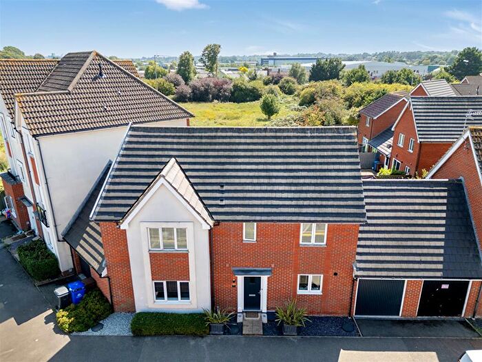 4 Bedroom Detached House For Sale In Jovian Way, Ipswich, IP1