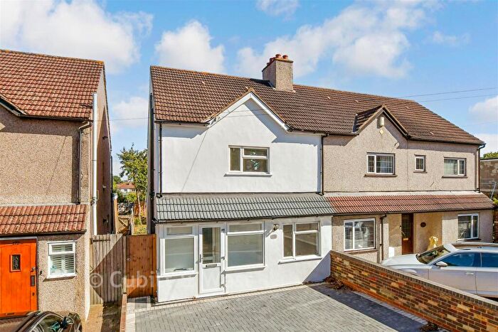 3 Bedroom Semi Detached House For Sale In Benhill Road, Sutton, Surrey, SM1