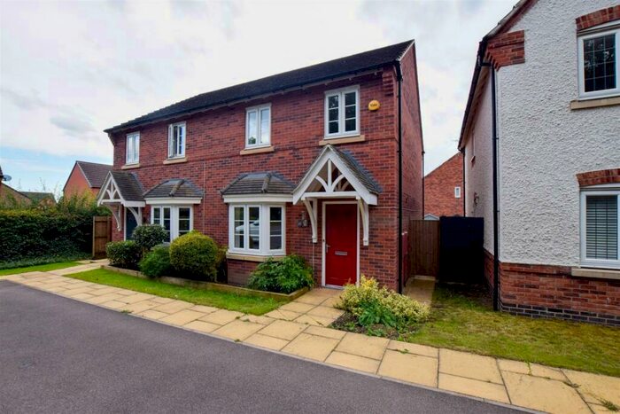 3 Bedroom Semi-Detached House To Rent In Parsons Green, Derby, Derbyshire, DE22