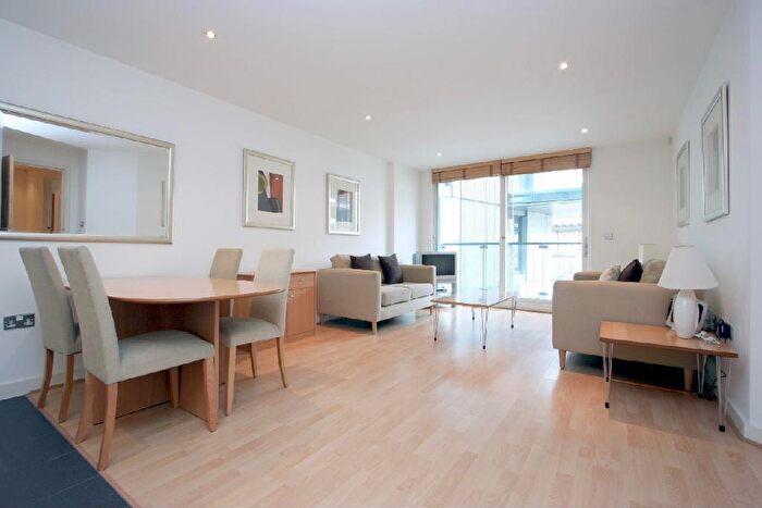 2 Bedroom Apartment To Rent In Brewhouse Yard, London, EC1V