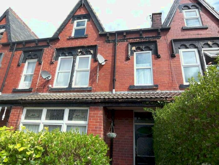 1 Bedroom Flat To Rent In Roman Grove, Leeds, West Yorkshire, Uk, LS8