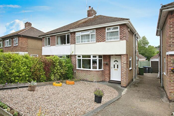 3 Bedroom House To Rent In Oakfield Road, Rugby, CV22