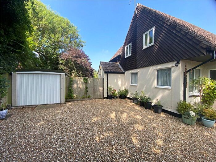 2 Bedroom House For Sale In The Poplars, Long Buckby, Northamptonshire, NN6