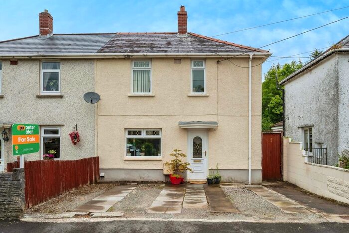 3 Bedroom Semi-Detached House For Sale In Ynyslas Crescent, Glynneath, Neath, SA11