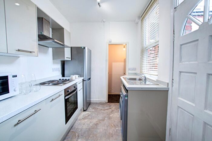 2 Bedroom Flat To Rent In Grantham Road, Sandyford, NE2